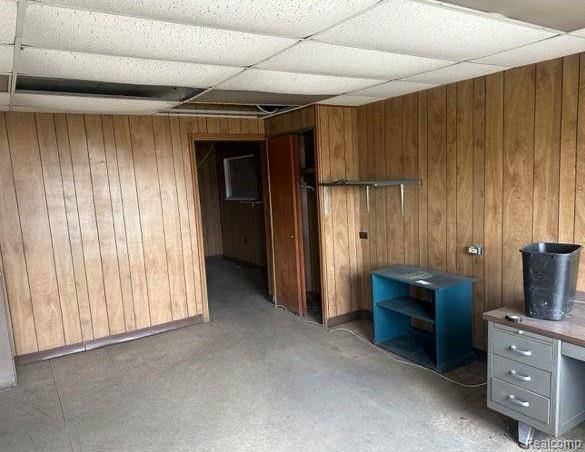 1900 E HOLLAND AVE, Saginaw, MI 48601