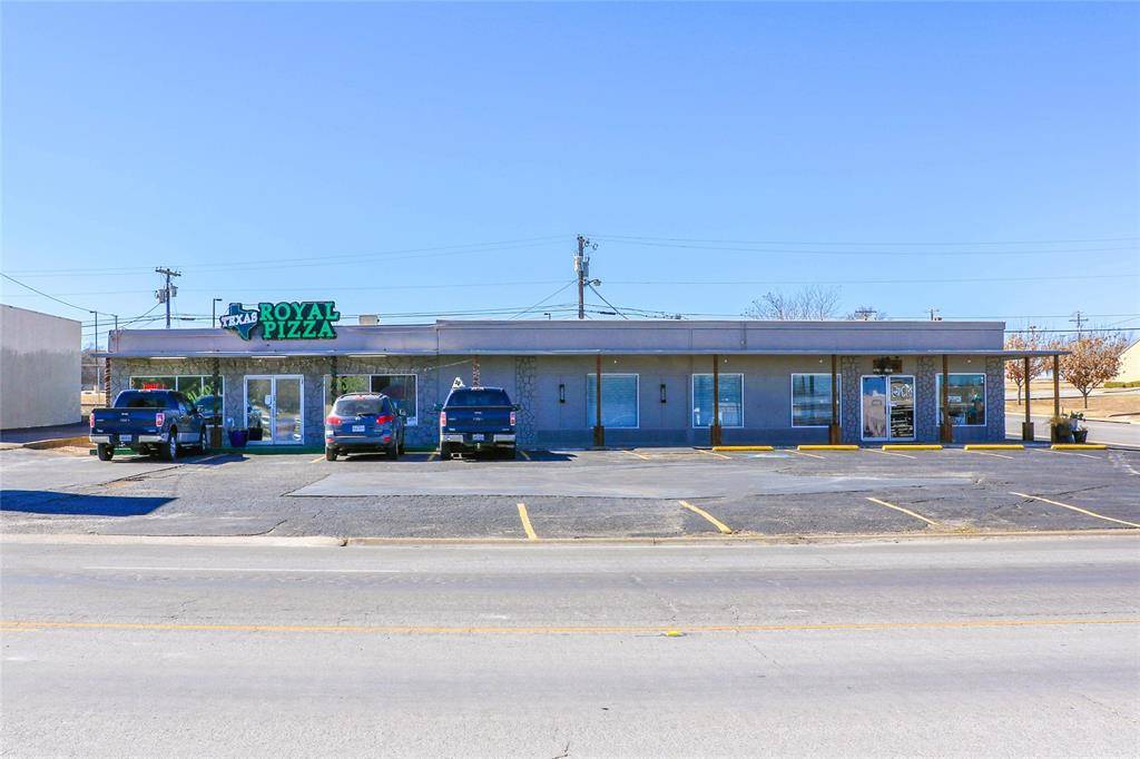 200 S Ridgeway Drive, Cleburne, TX 76033