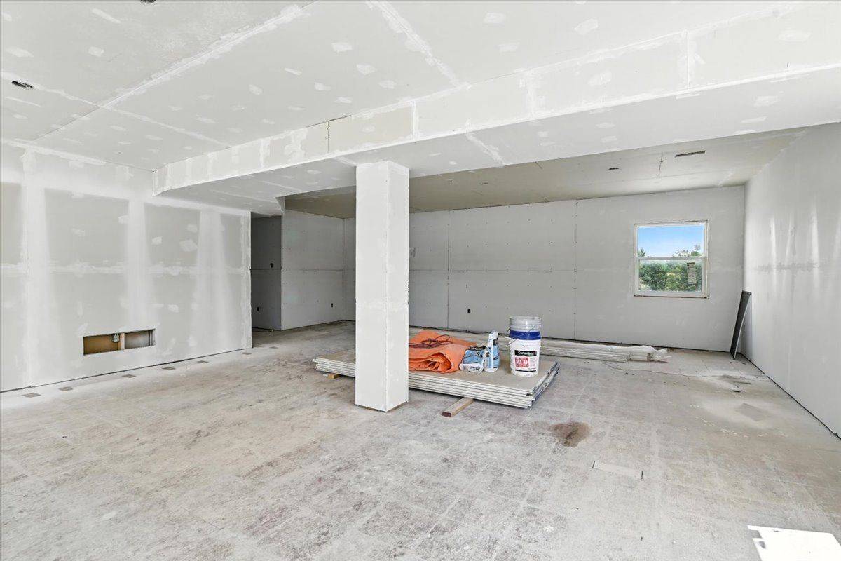 31 Centre ST ##2, Brock, ON L0C 1H0