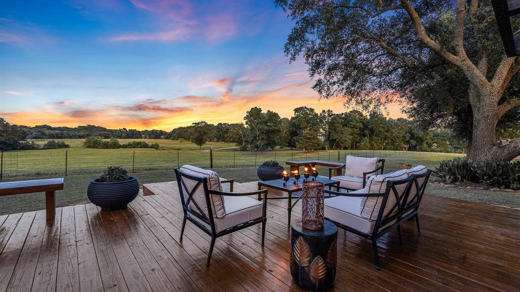 668 County Road 108, Carthage, TX 75633