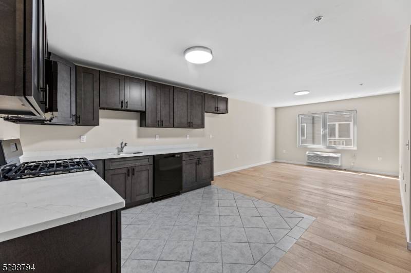 172 6Th St #54, Passaic City, NJ 07055