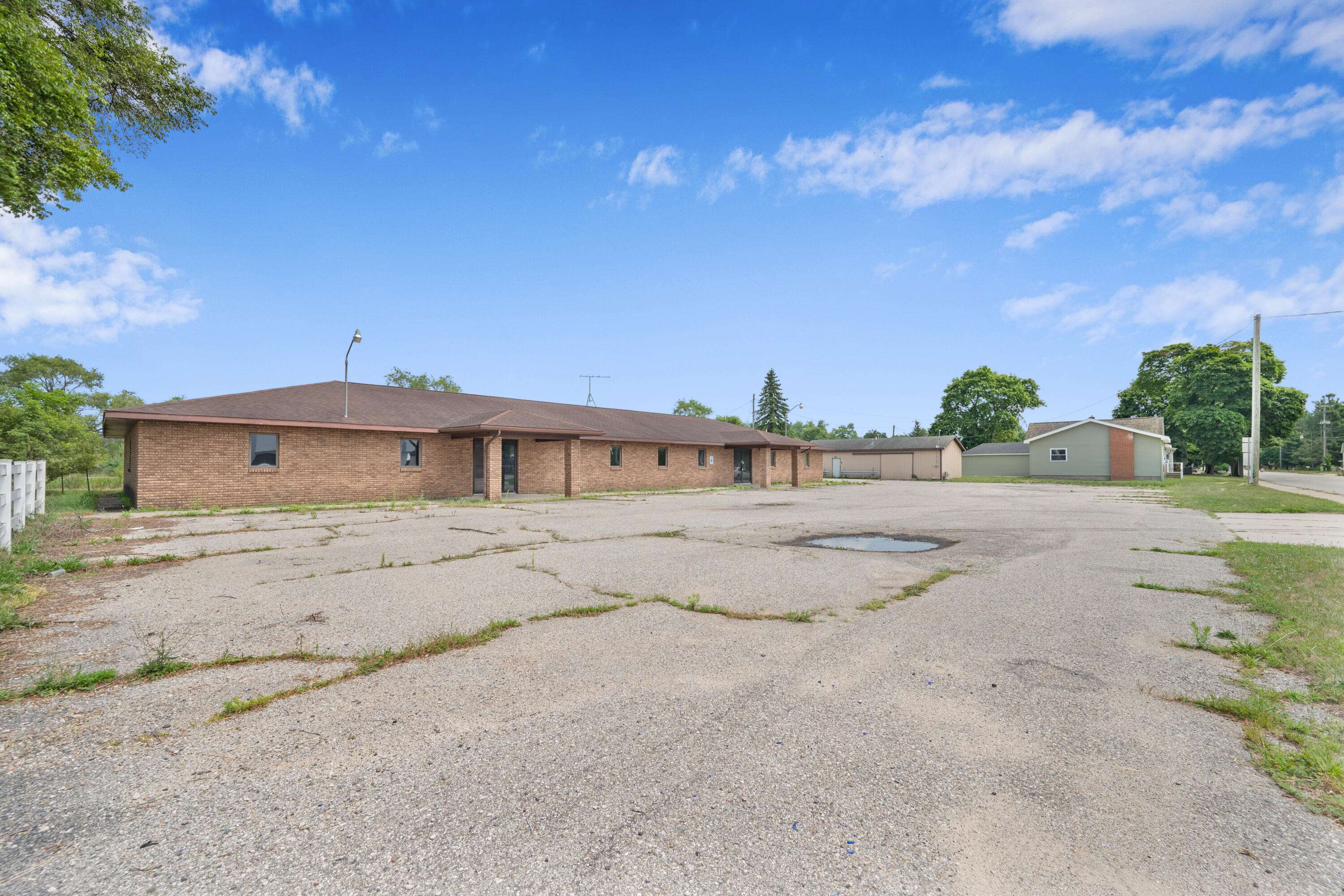 203 S 3rd AVE, Big Rapids Twp, MI 49307