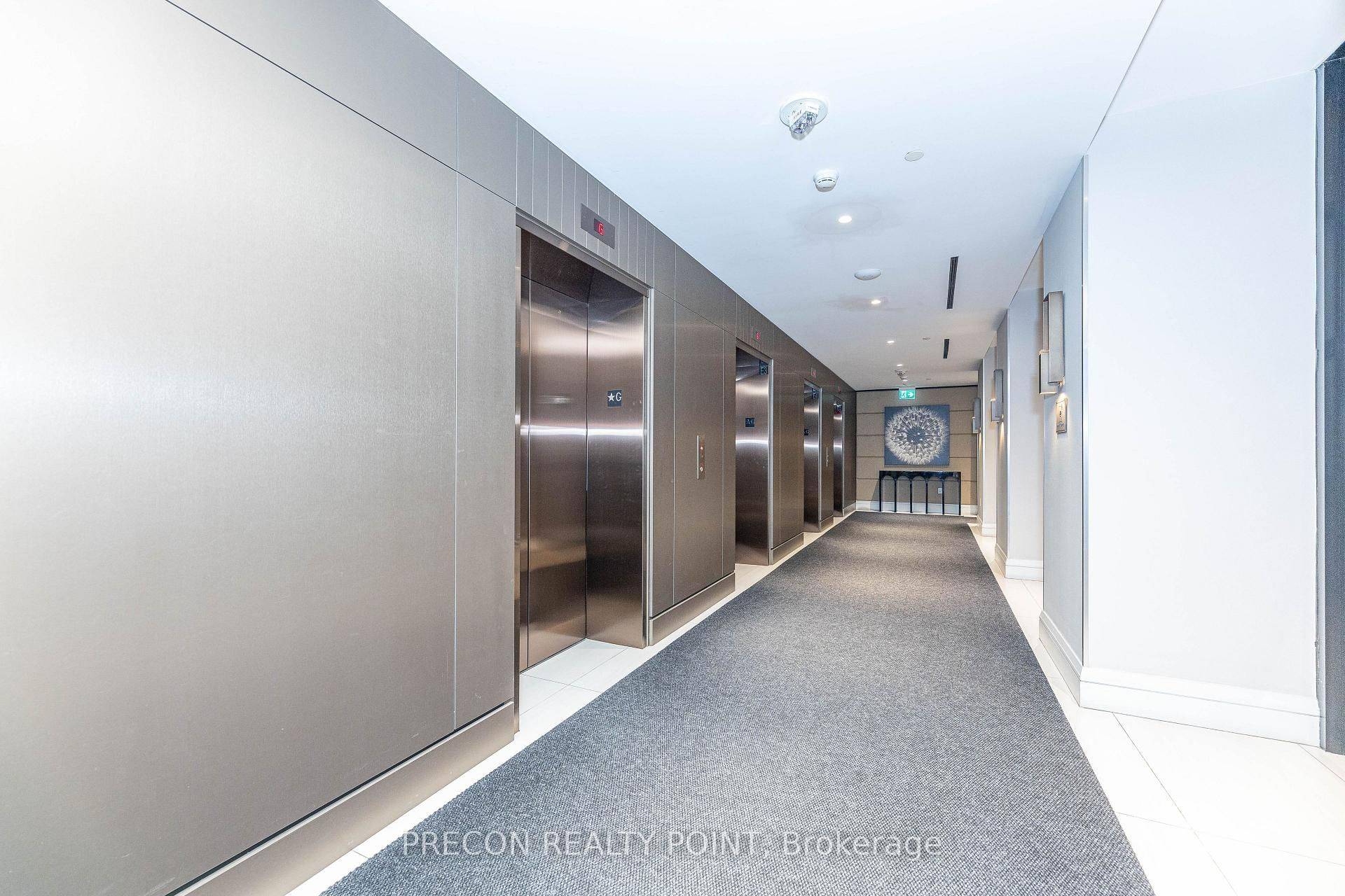 39 Roehampton AVE E #1906, Toronto C10, ON M4P 0G1