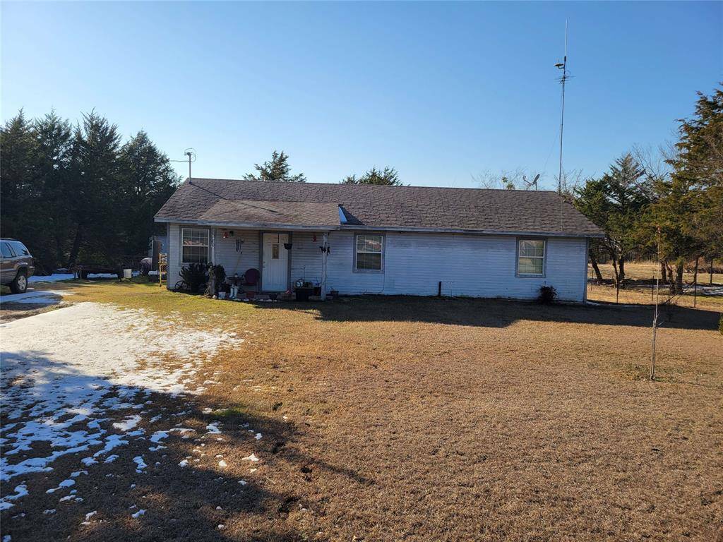 401 Meadowview Lane, Point, TX 75472