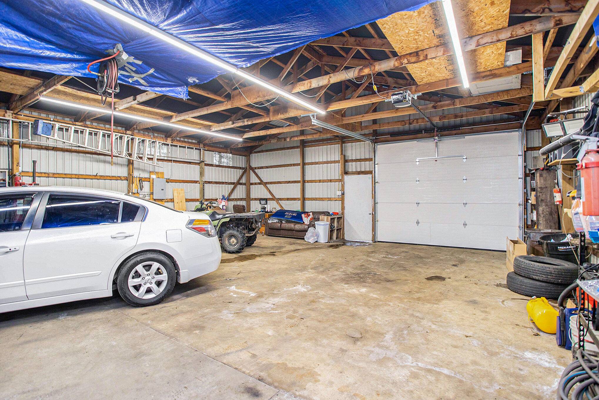 946 Capital AVE NE, Pennfield Twp, MI 49017