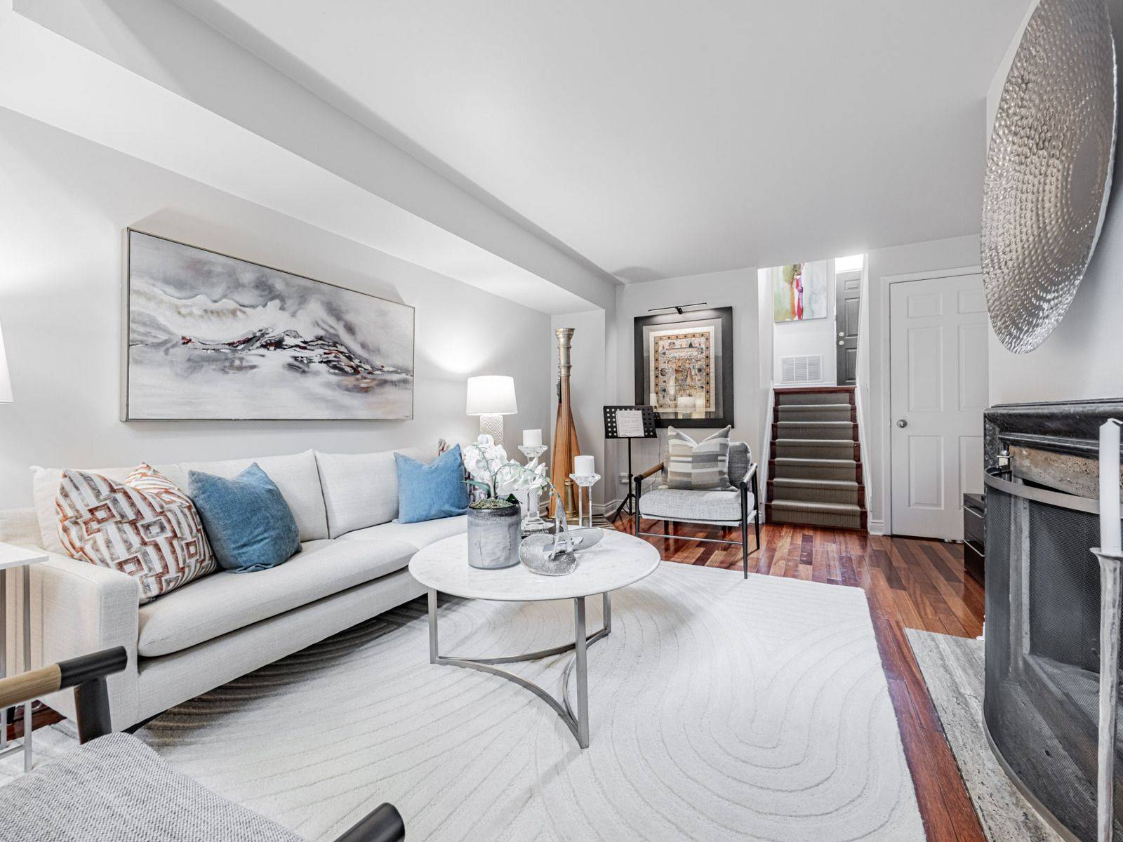 280 Sherbourne ST #4, Toronto C08, ON M5A 2S1