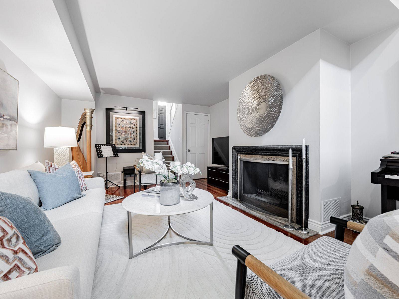 280 Sherbourne ST #4, Toronto C08, ON M5A 2S1