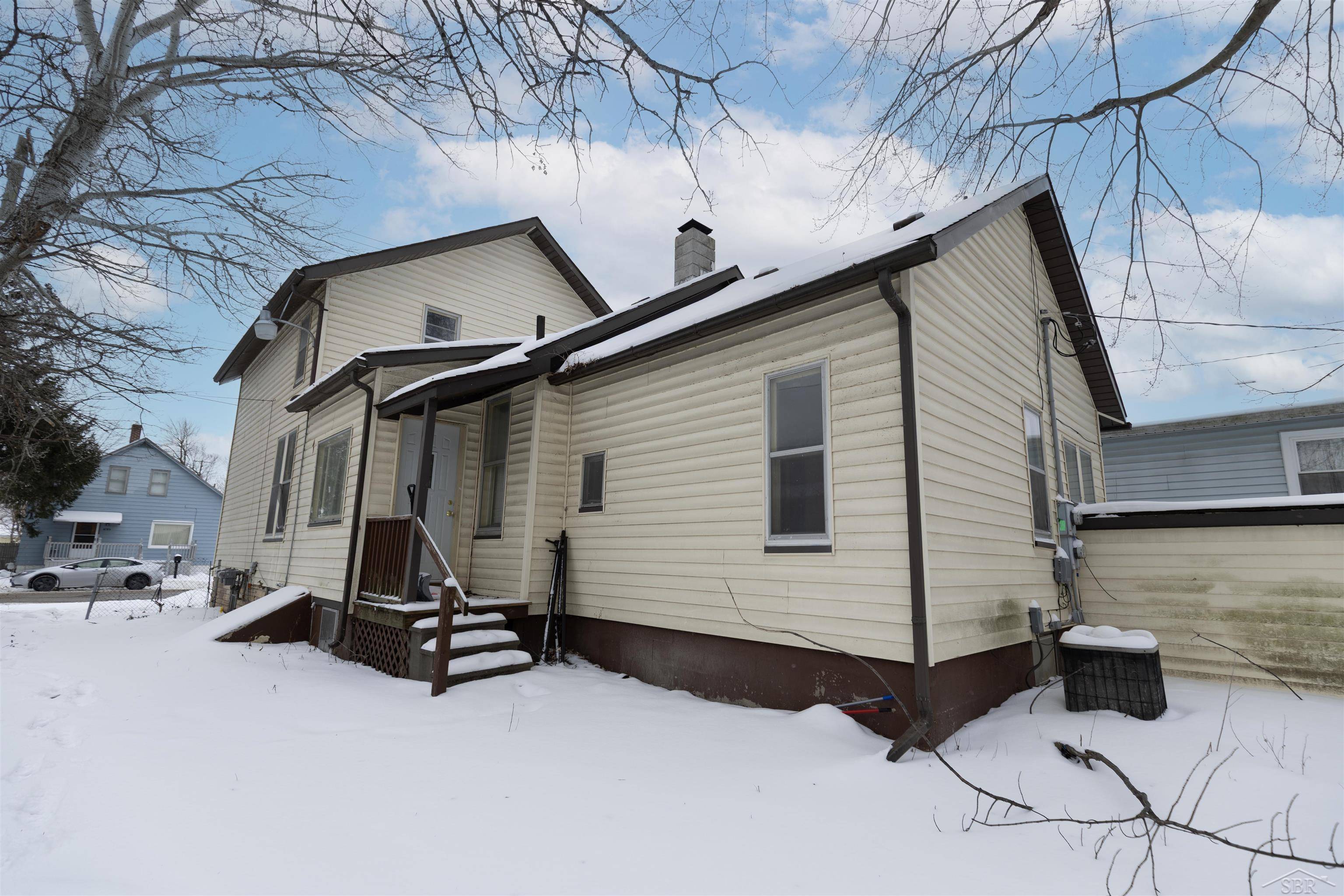 1813 3rd ST, Bay City, MI 48706