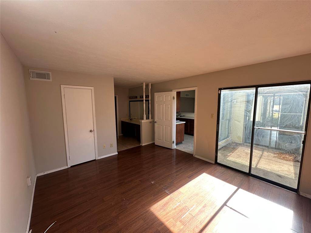 434 Pogue Street, Cedar Hill, TX 75104