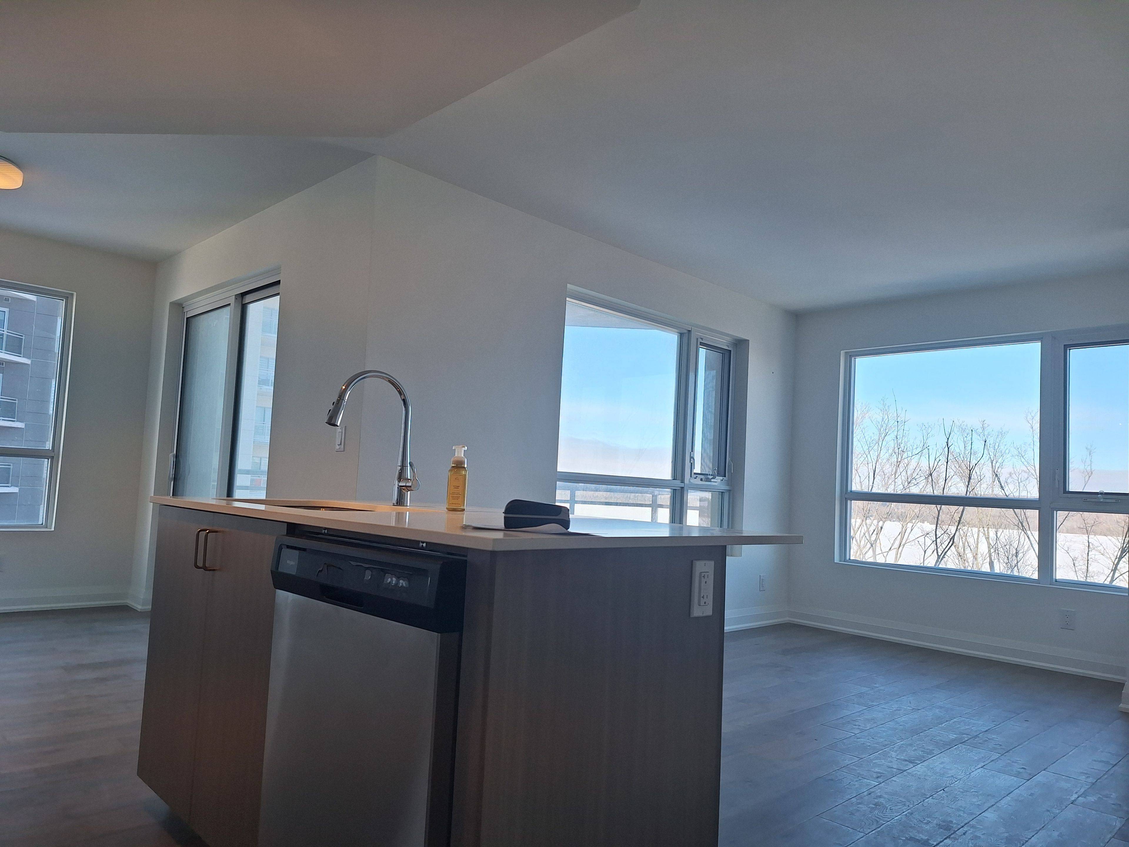 58 Lakeside TER #706, Barrie, ON L4M 0L5