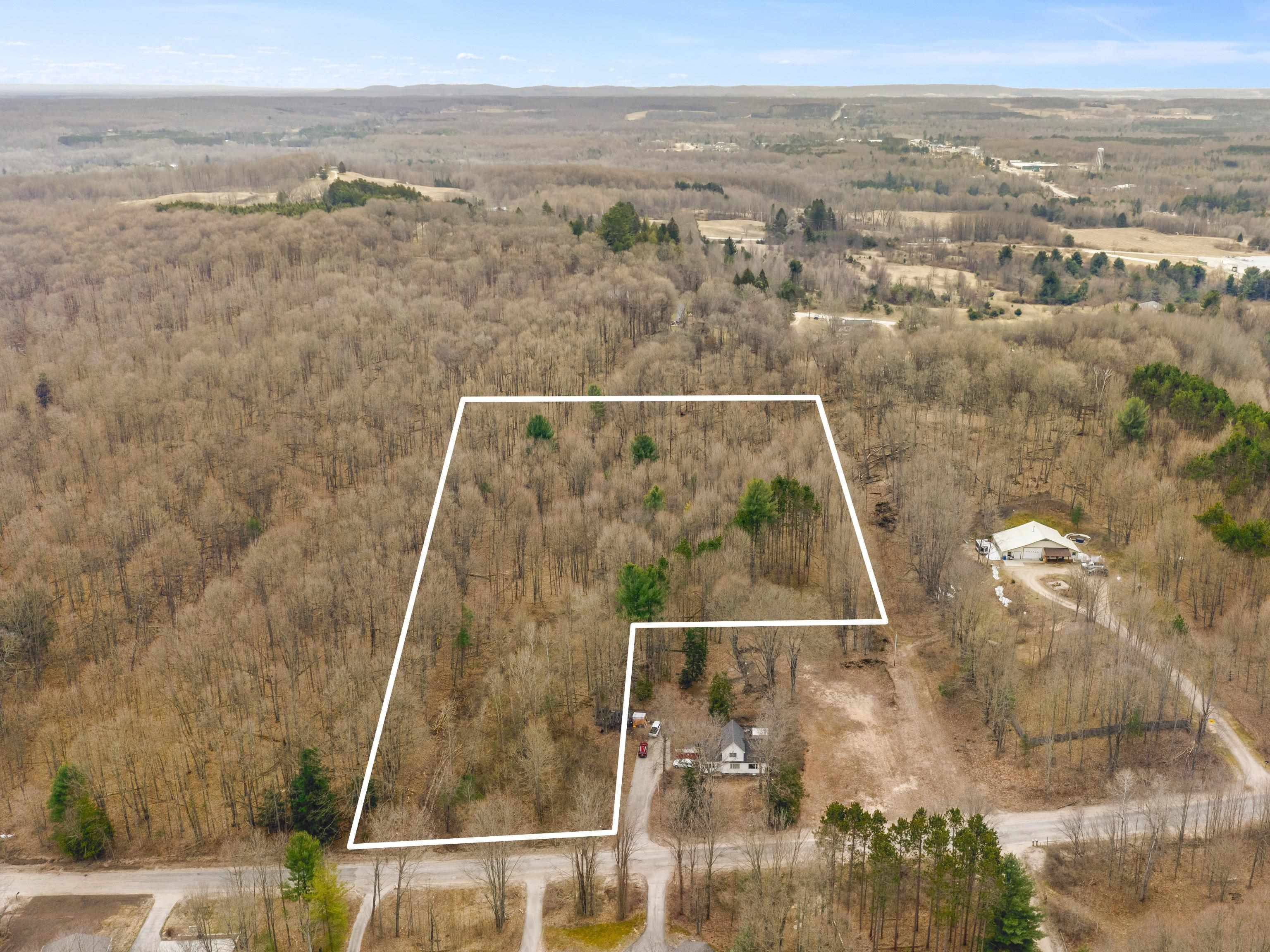 00 River ST, Benzonia Twp, MI 49616