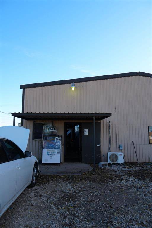 4801 Interstate 20 W, Clyde, TX 79510