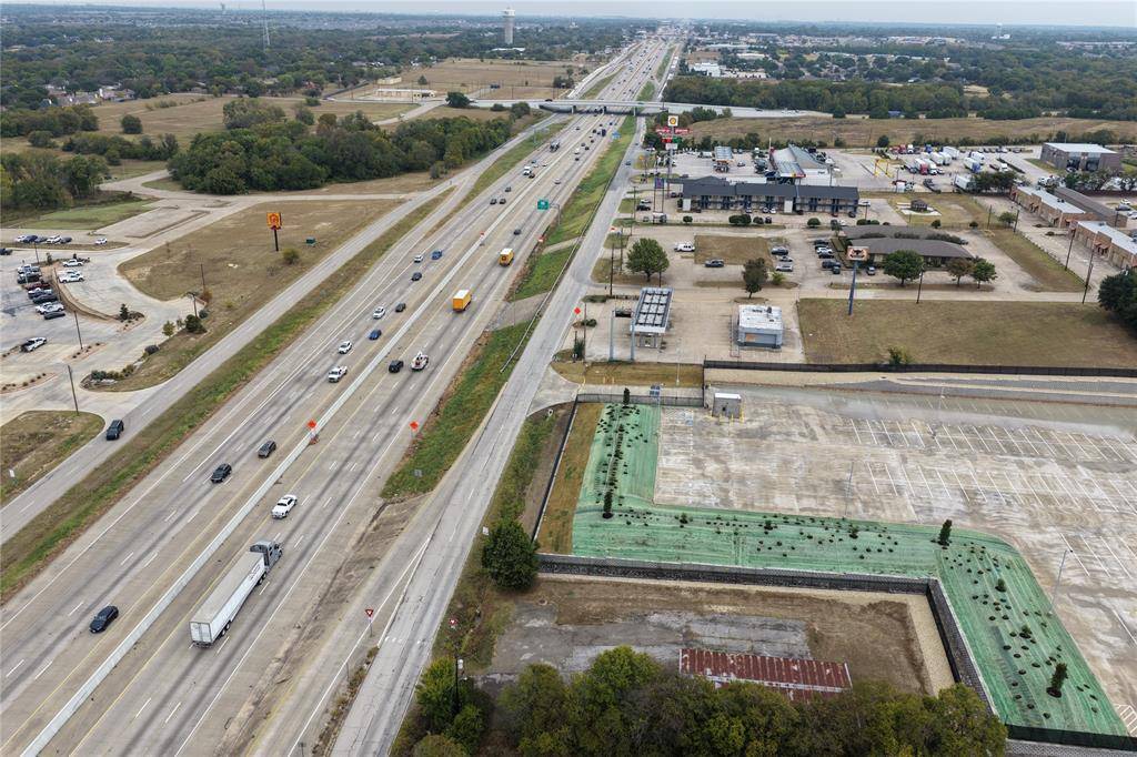 300 S Interstate 35 Road, Red Oak, TX 75154