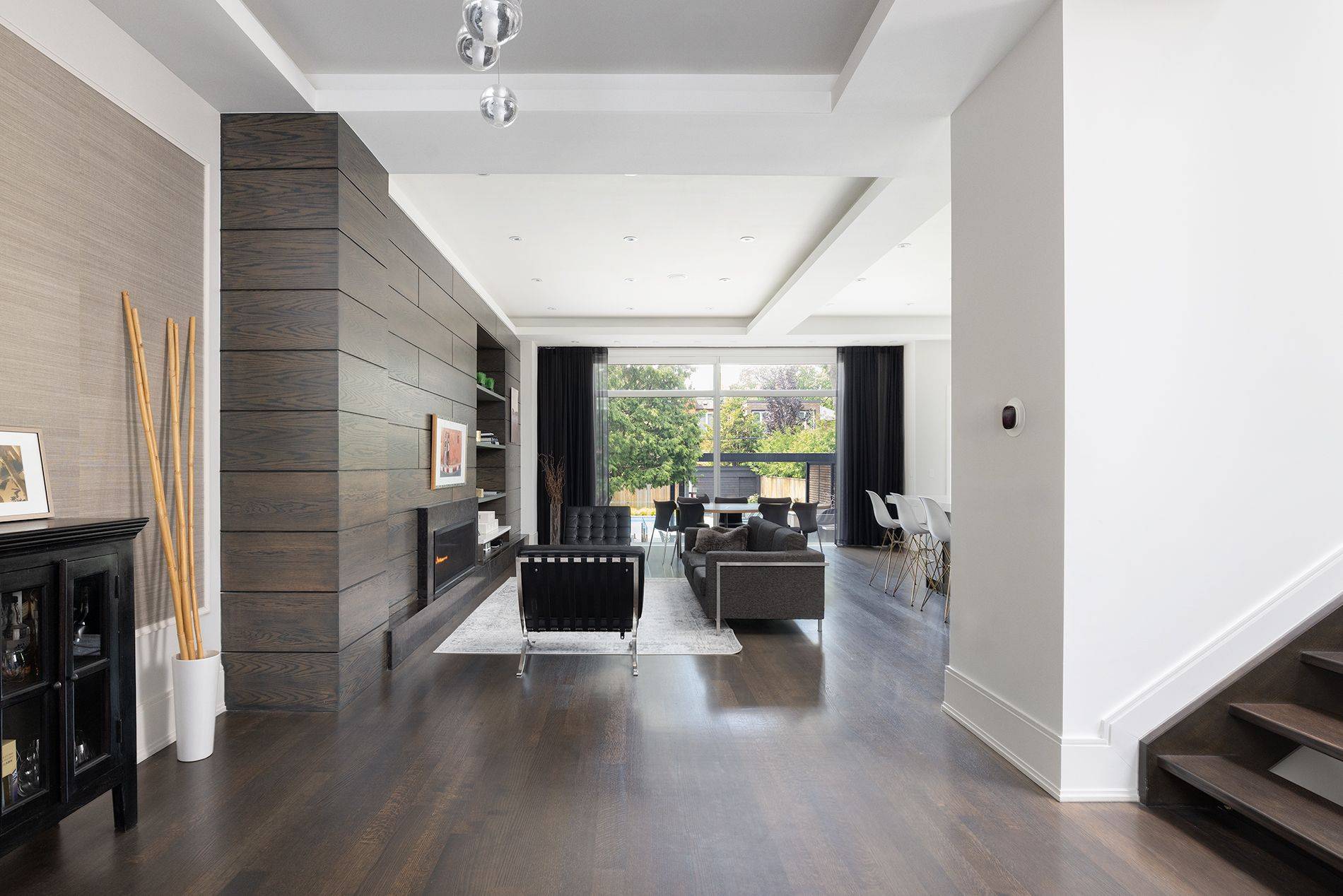 40 Hoyle AVE, Toronto C10, ON M4S 2X6