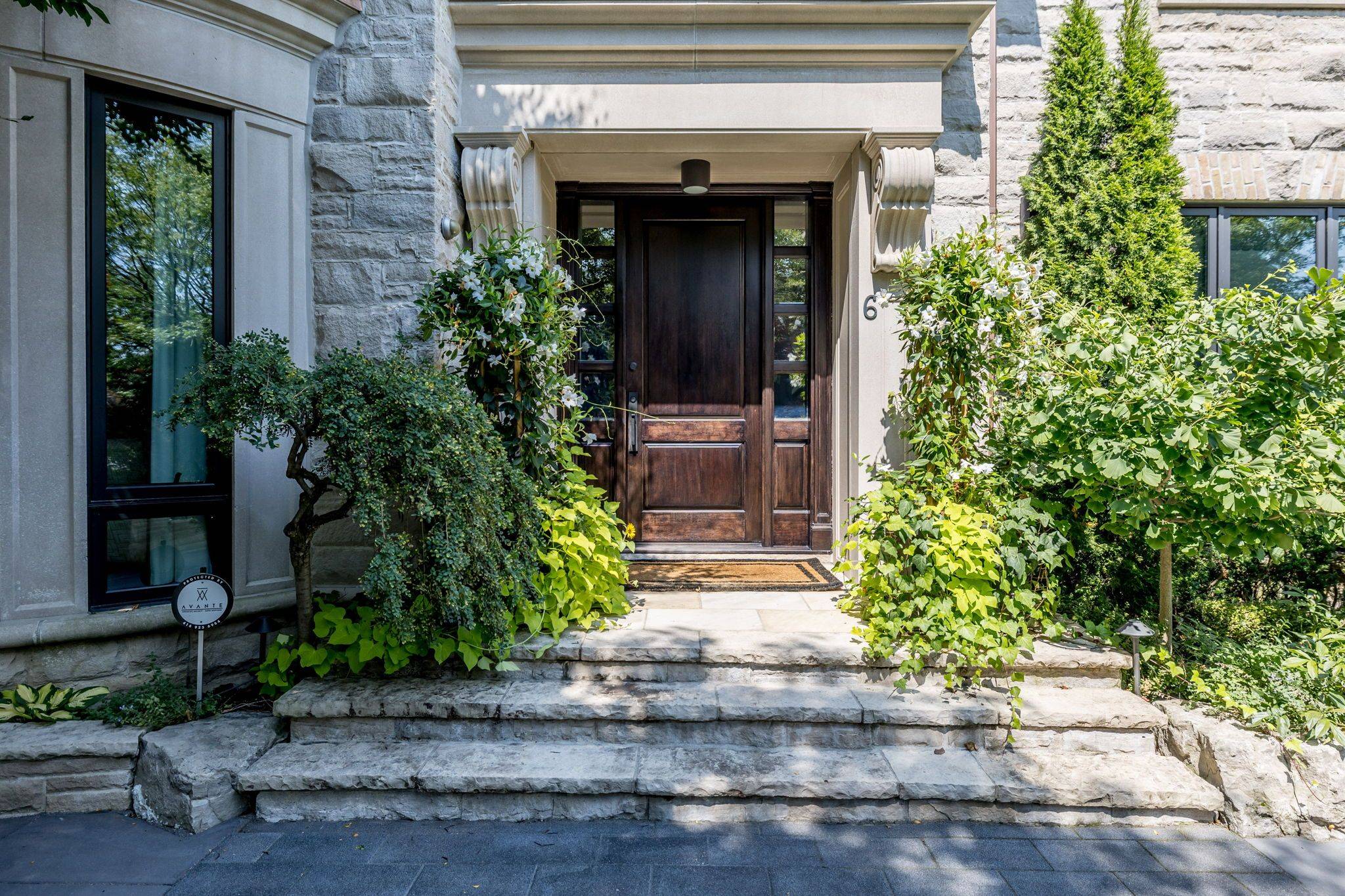 6 Bayview Wood N/A, Toronto C12, ON M4N 1R7