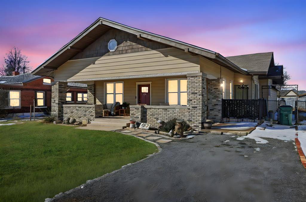 402 AVE I South, Chillicothe, TX 79225