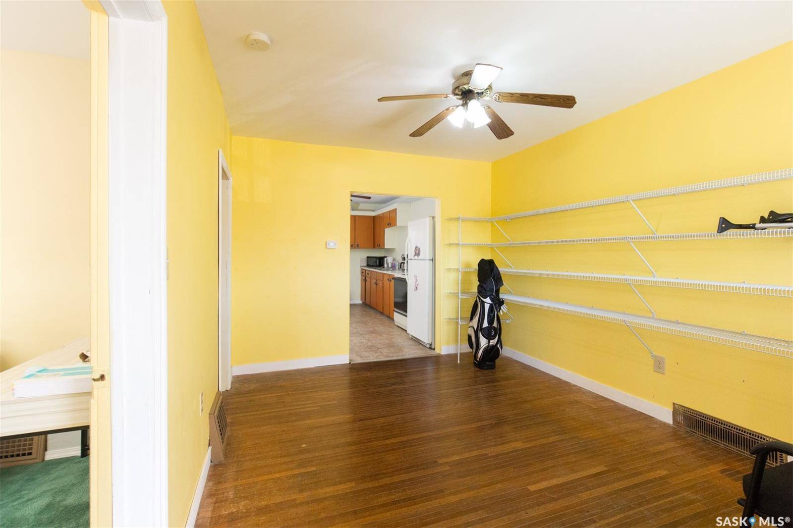 426 Fairford STREET W, Moose Jaw, SK S6H 1W2