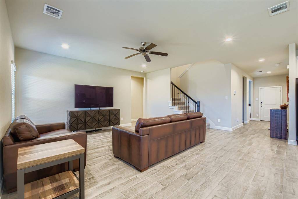 1309 Vintage Drive, Cedar Hill, TX 75104