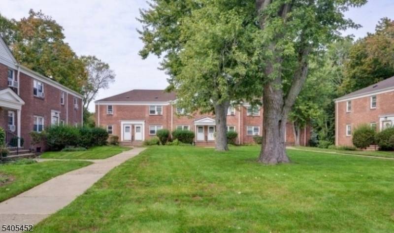180B Central Ave, Englewood City, NJ 07631