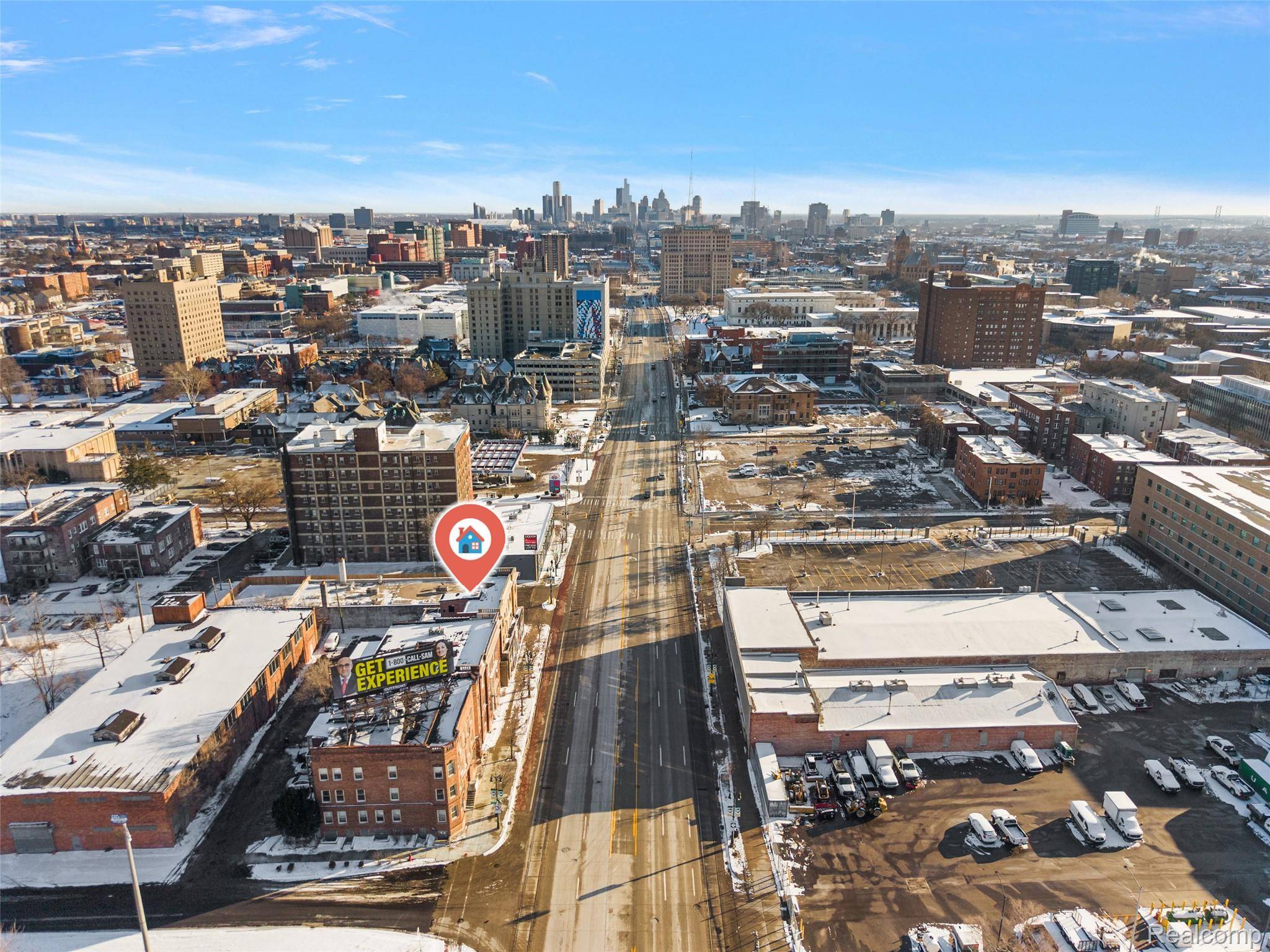 5734 Woodward AVE, Detroit, MI 48202