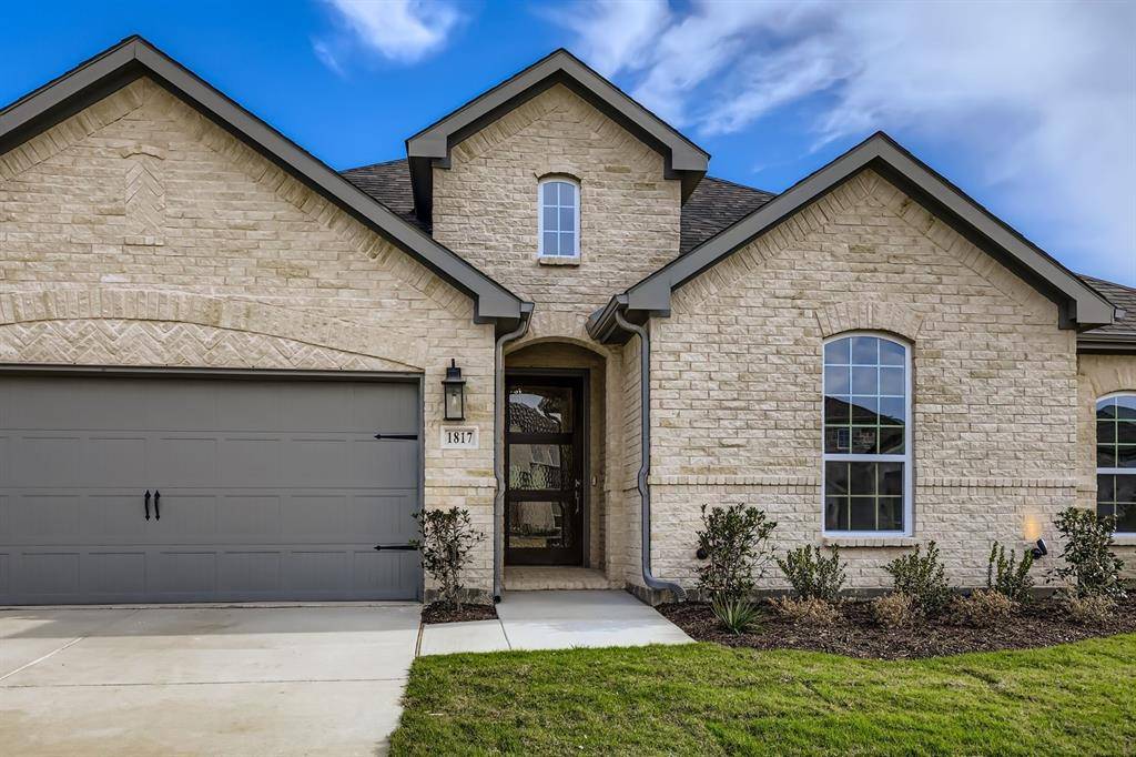 1817 Flowerfield Lane, Mansfield, TX 76063
