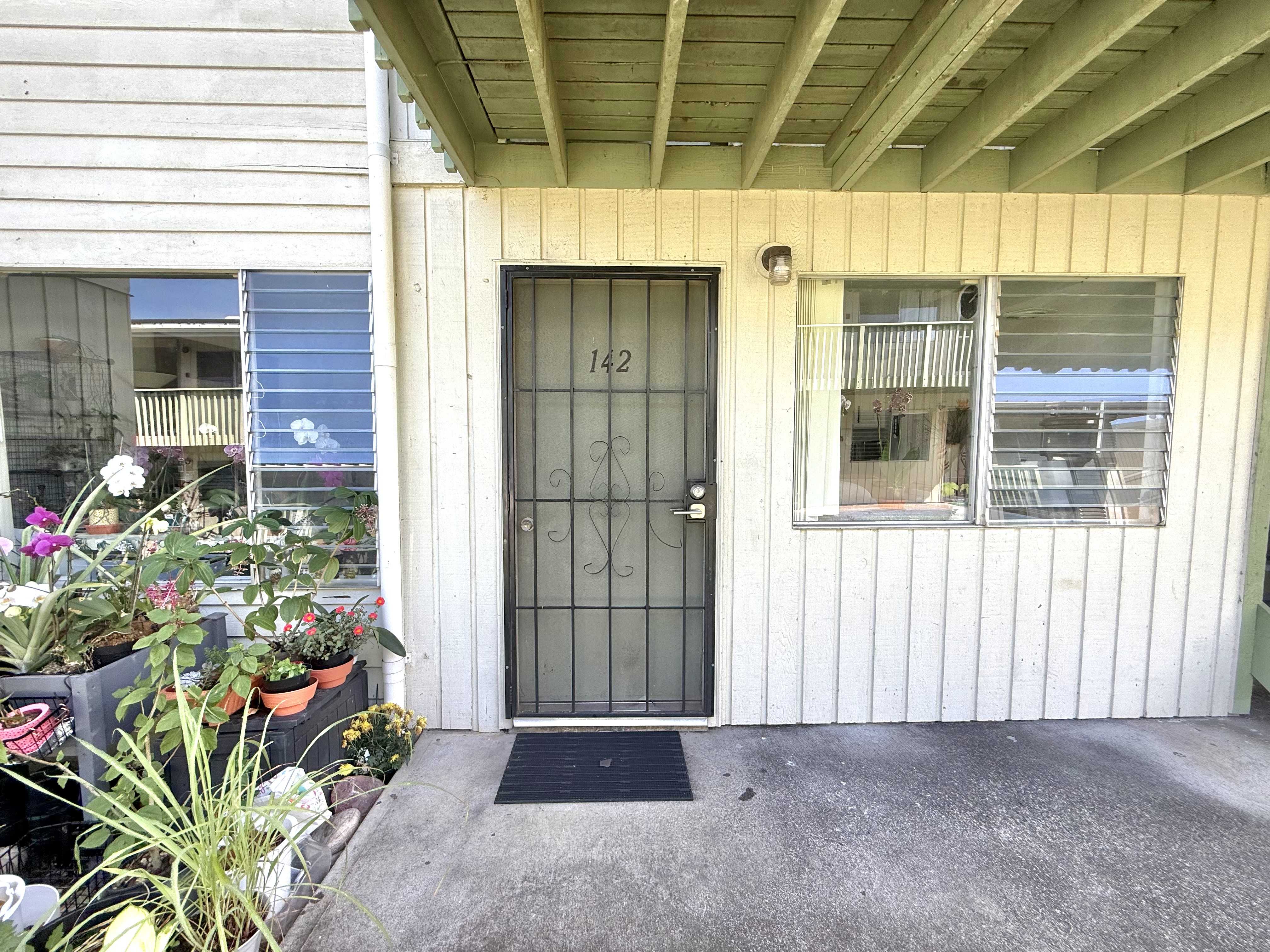 485 WAIANUENUE AVE #142, Hilo, HI 96720