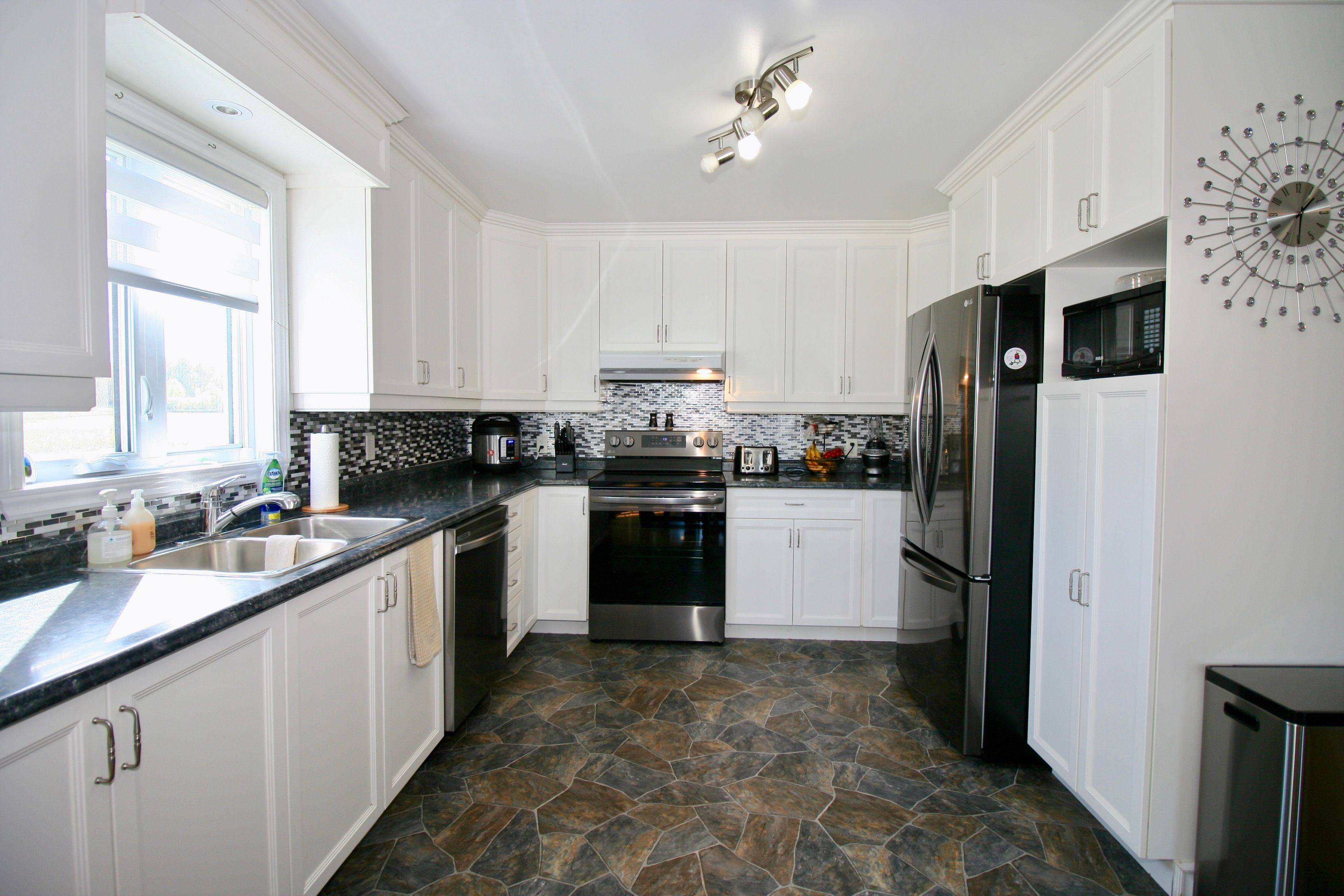 3532-3534 Front RD, East Hawkesbury, ON K6A 2R2