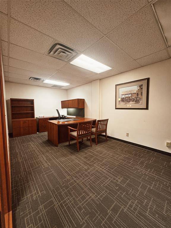 702 W Pearl Street, Granbury, TX 76048