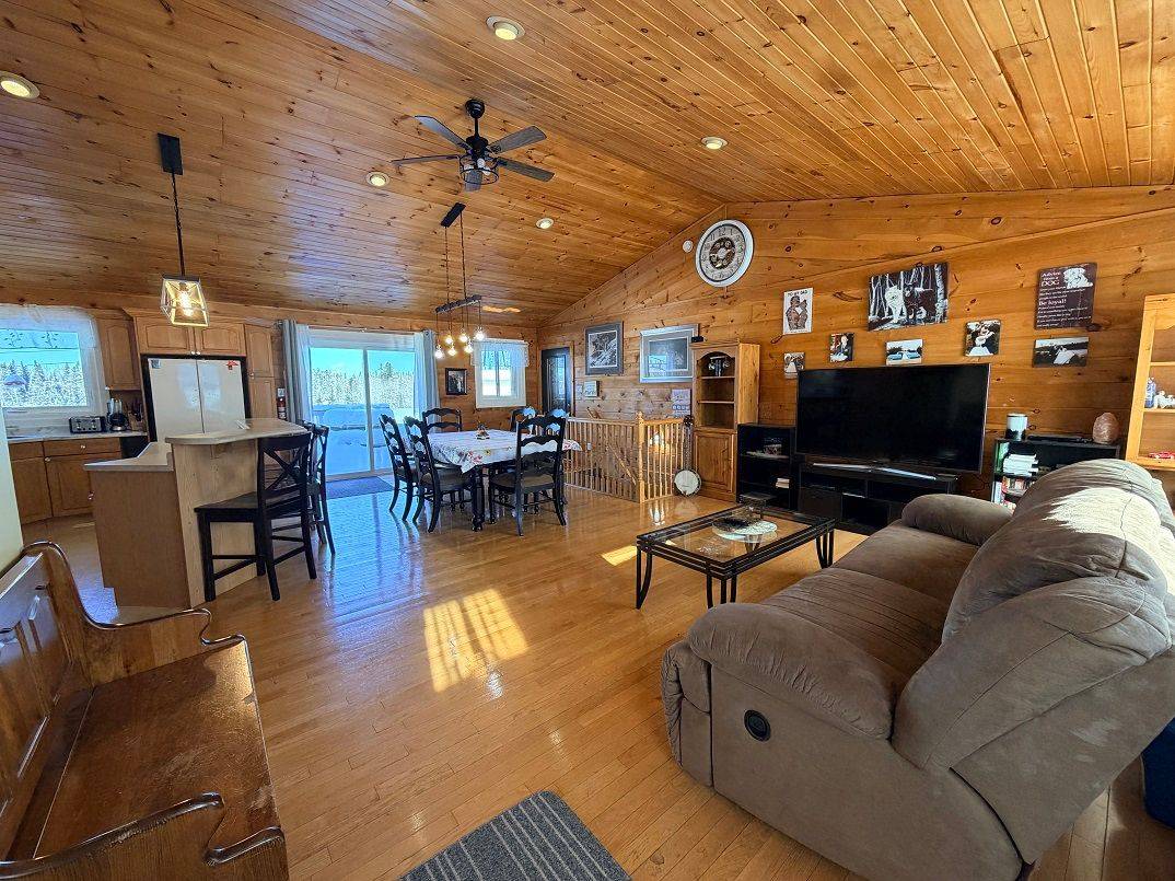 24 Bowman AVE, Black River-matheson, ON P0K 1N0