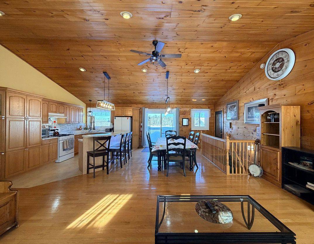 24 Bowman AVE, Black River-matheson, ON P0K 1N0