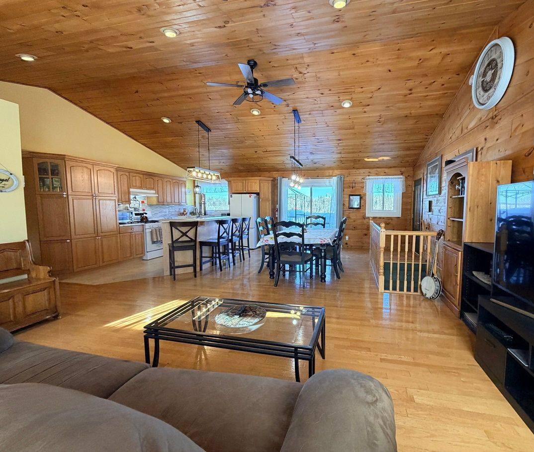 24 Bowman AVE, Black River-matheson, ON P0K 1N0