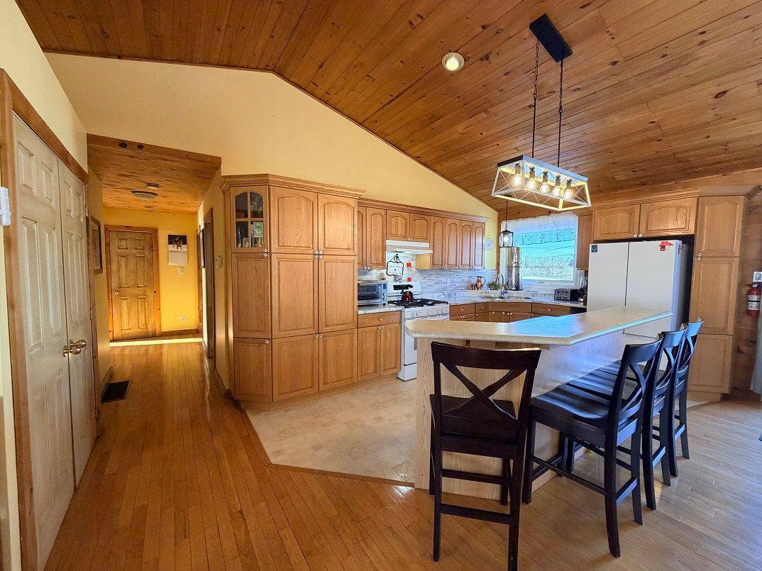 24 Bowman AVE, Black River-matheson, ON P0K 1N0