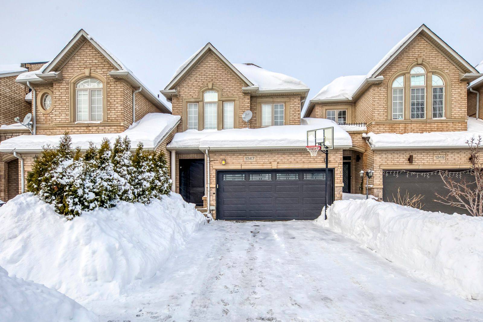 1247 Agram DR, Oakville, ON L6H 7P1