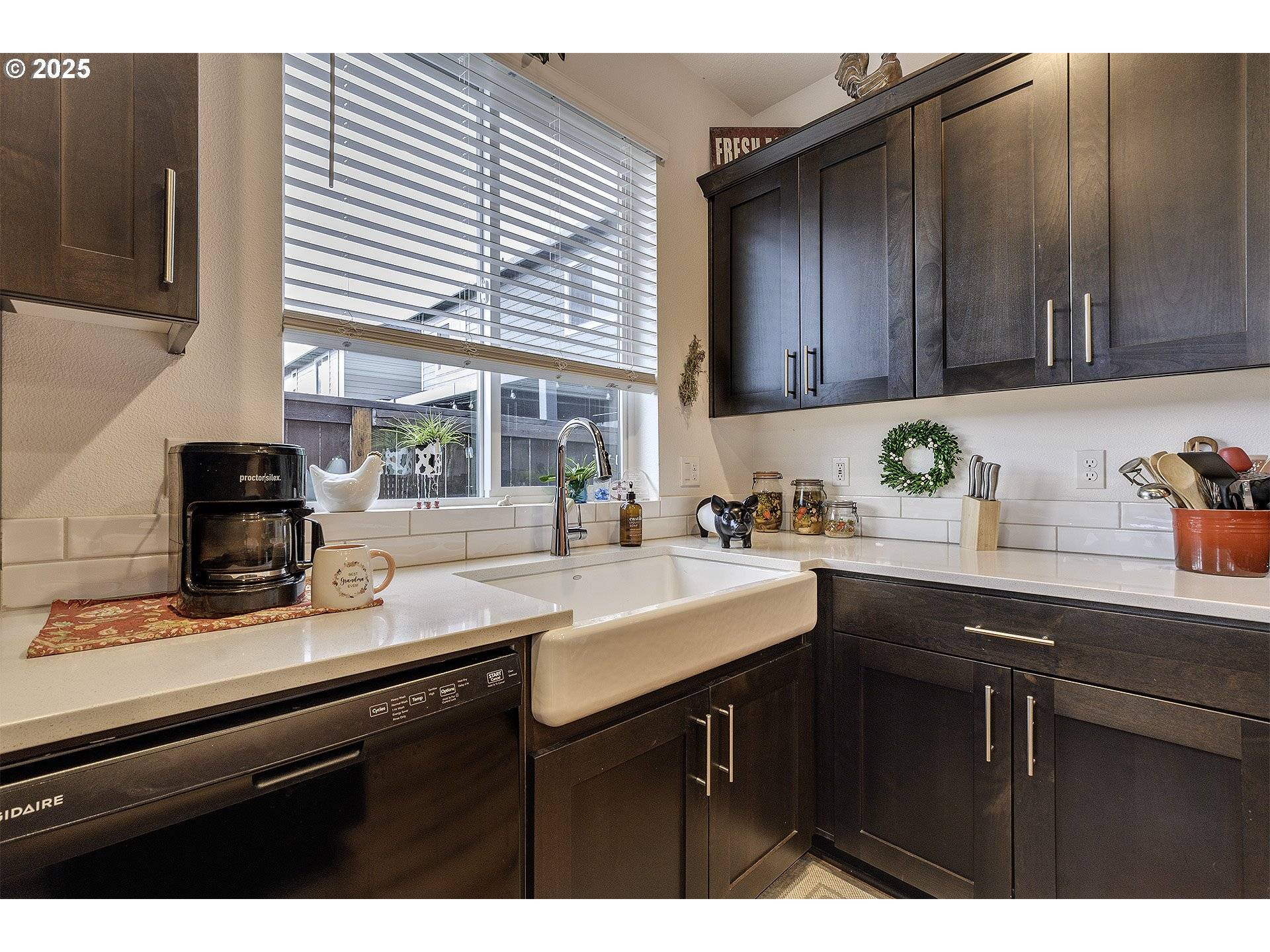 1720 N CHINOOK LN, Lafayette, OR 97127