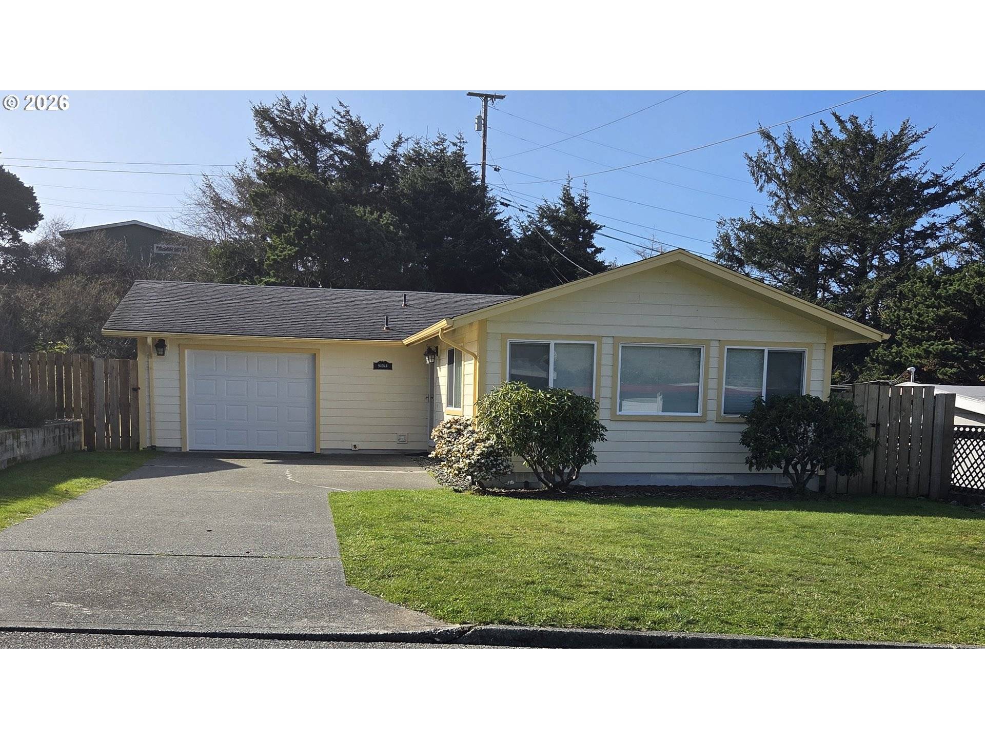 94044 AZALEA LN, Gold Beach, OR 97444