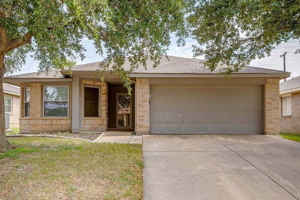 9112 Whistlewood Drive, Fort Worth, TX 76244