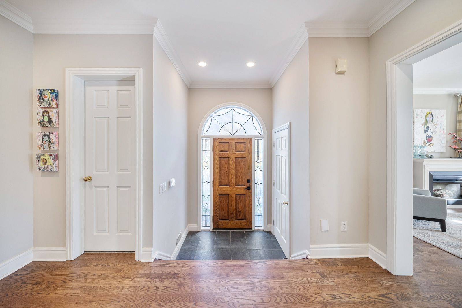 2 St Hildas AVE, Toronto C04, ON M4N 2P4