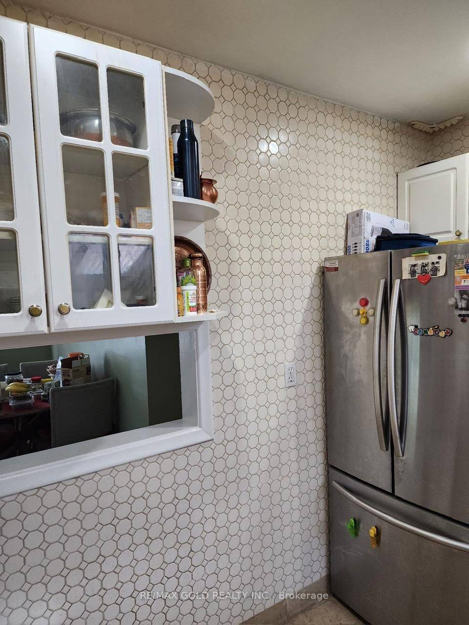 76 Pandora CIR #Upper, Toronto E09, ON M1H 1V7