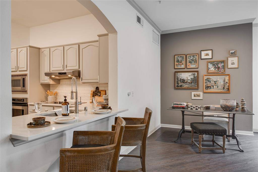 4201 Lomo Alto Drive #203, Highland Park, TX 75219