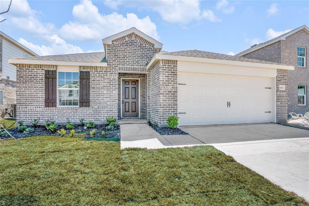 1061 Castroville Drive, Forney, TX 75126