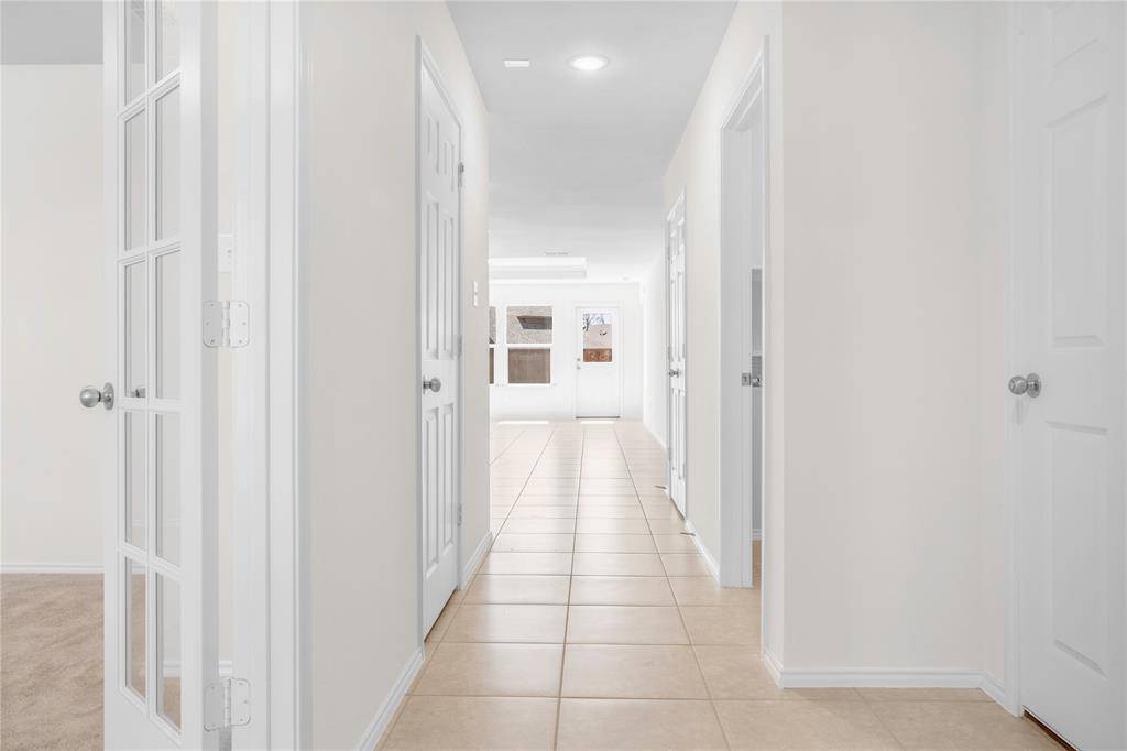 1061 Castroville Drive, Forney, TX 75126