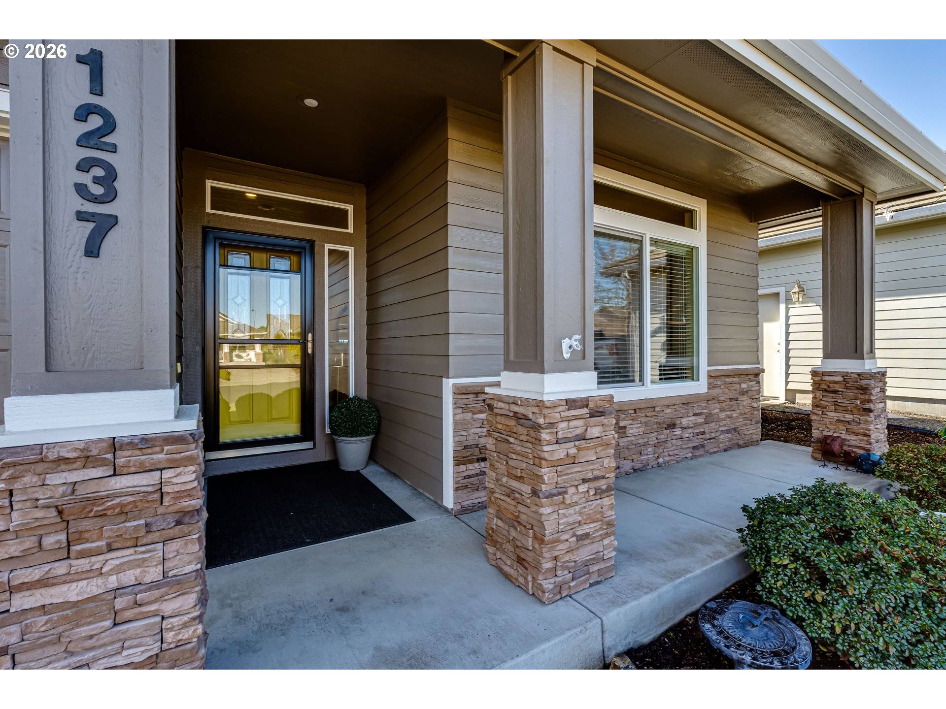 1237 SPYGLASS CT, Creswell, OR 97426