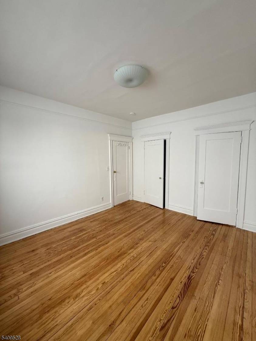 214 Lawton Ave #12, Cliffside Park Boro, NJ 07010