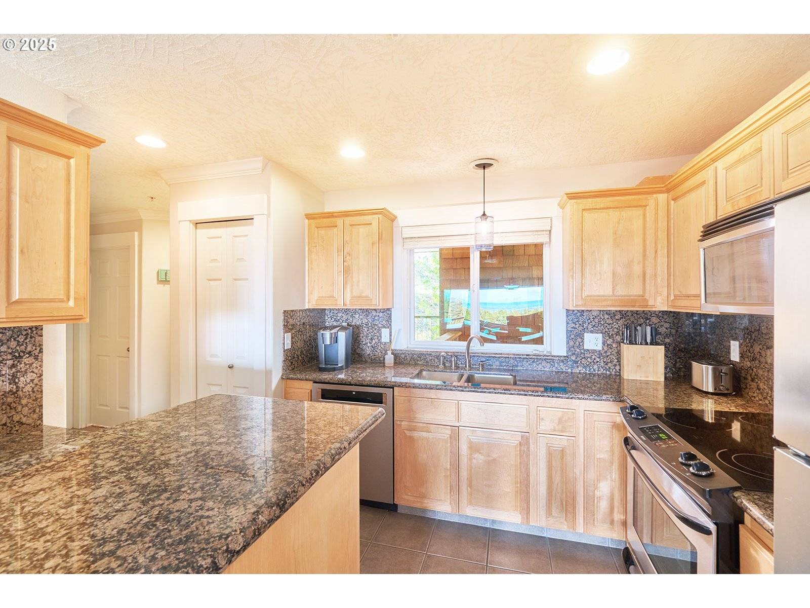 2815 WILLOWS RD #229, Seaview, WA 98644