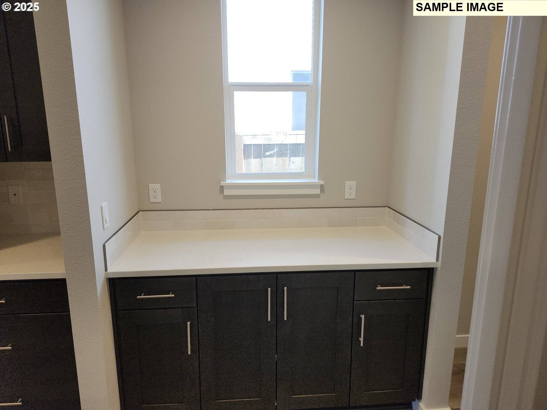 717 Magnolia AVE, Woodburn, OR 97071