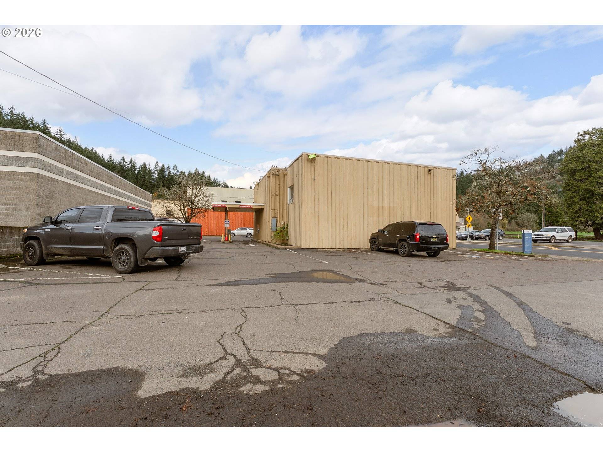 229 N FIRST ST, Drain, OR 97435