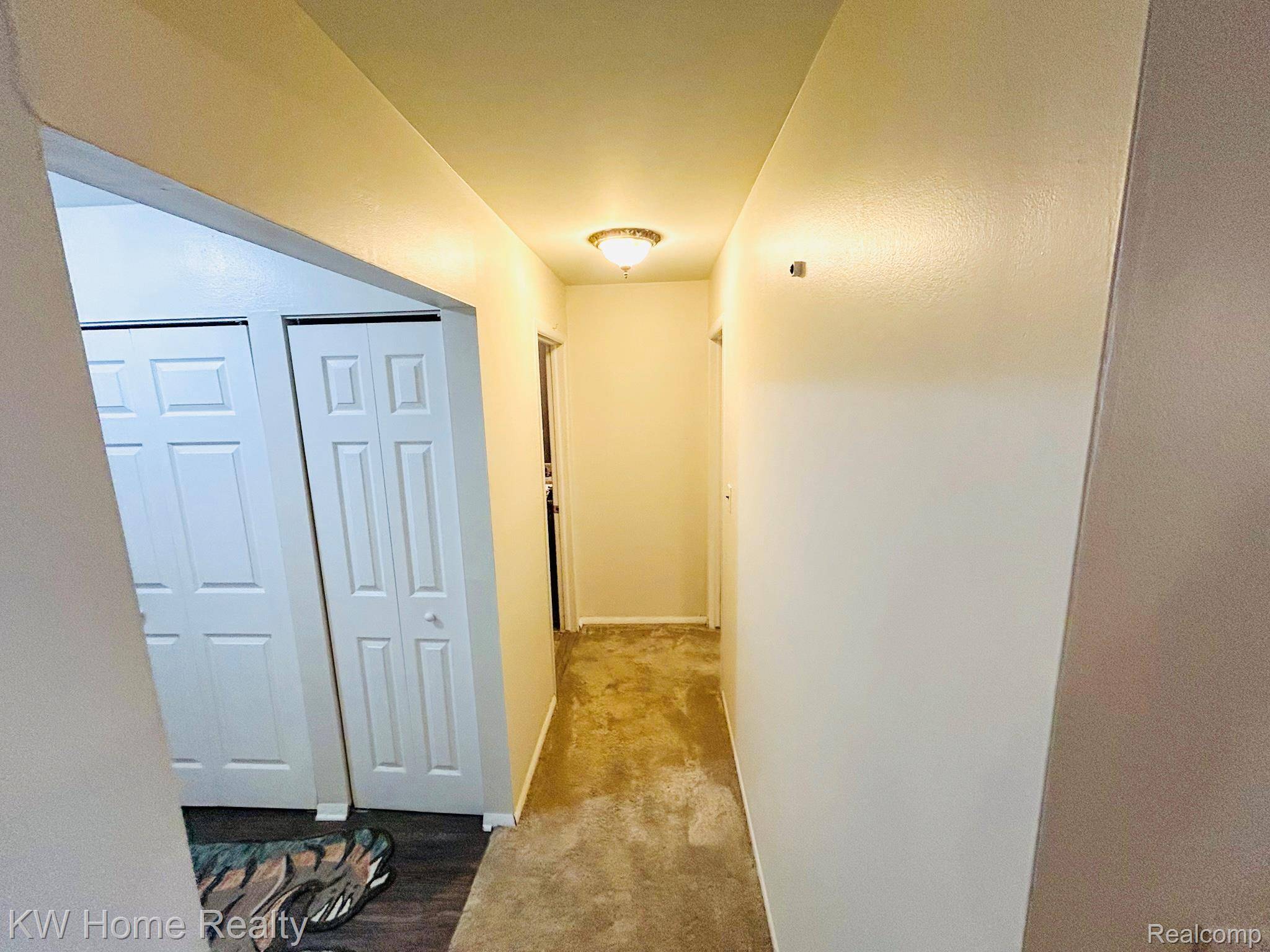 28418 W 8 Mile RD #a5, Farmington Hills, MI 48336