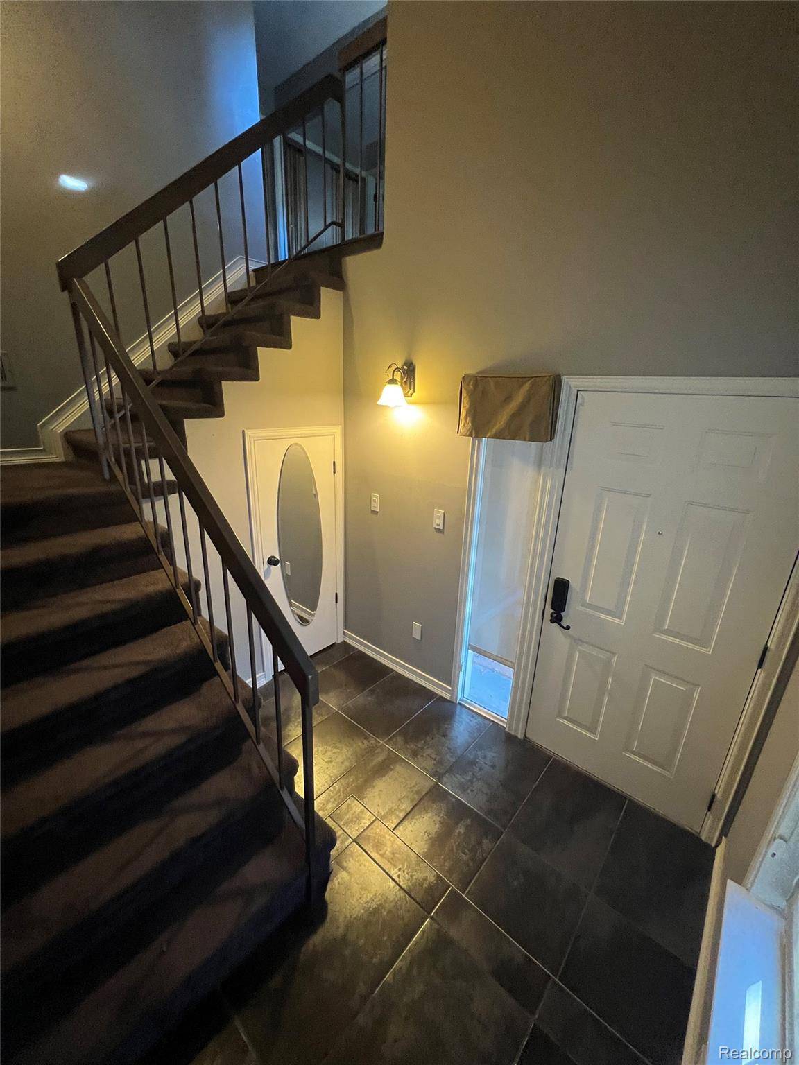 29726 Pine Ridge CIR, Farmington, MI 48331