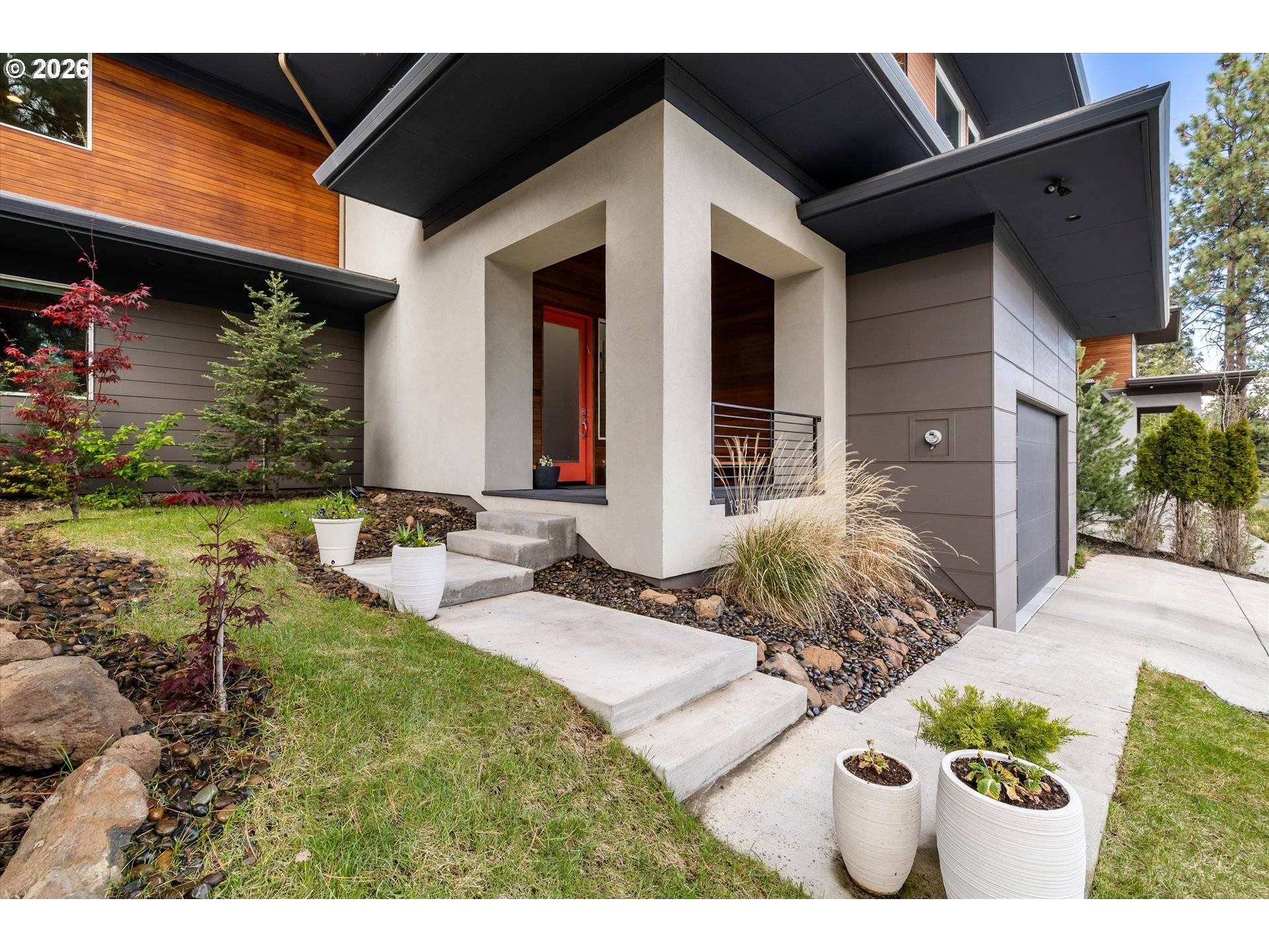 19504 SW CENTURY DR, Bend, OR 97702