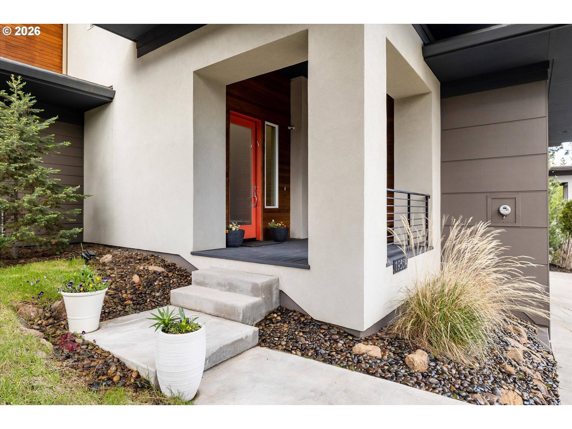 19504 SW CENTURY DR, Bend, OR 97702